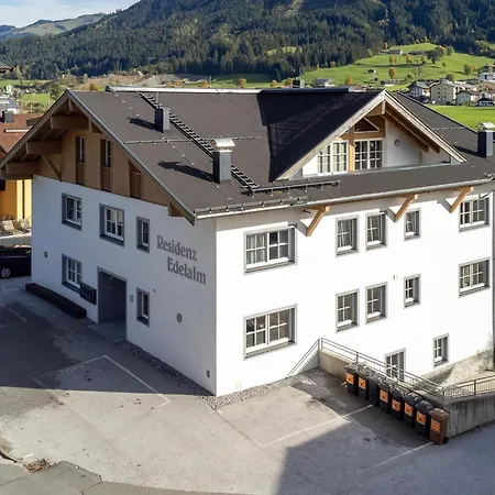 Residenz Edelalm 1 *